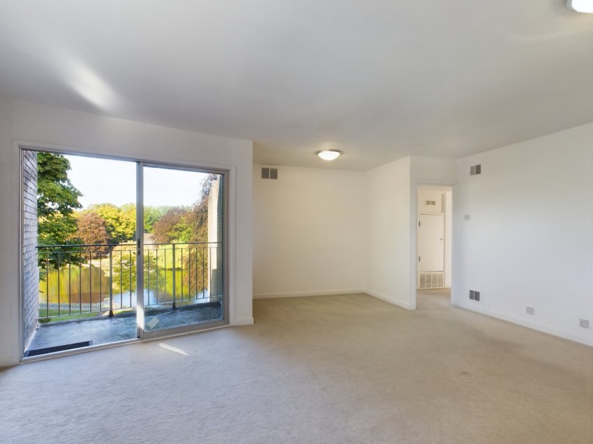Images for Staines-upon-Thames, Surrey EAID:2640919782 BID:STA