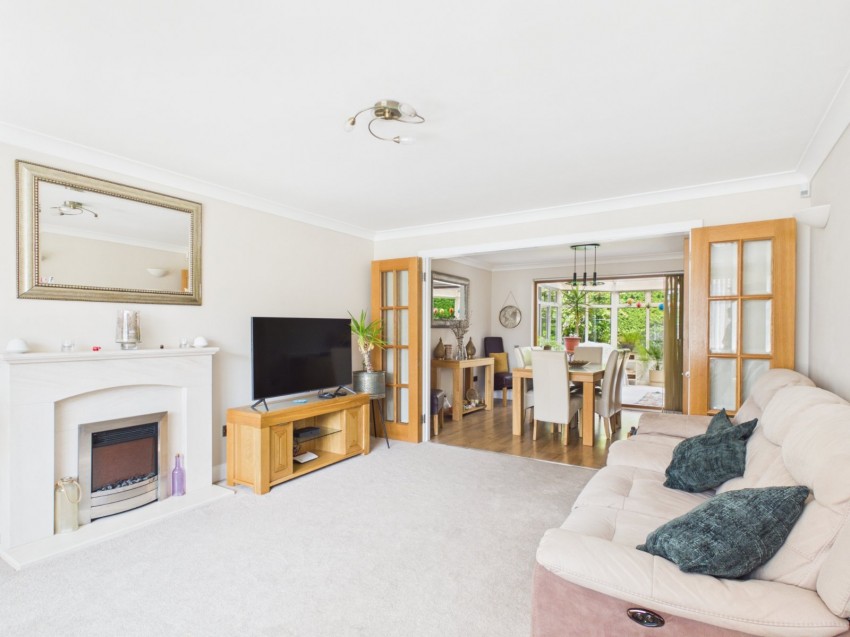 Images for Staines-upon-Thames, Surrey EAID:2640919782 BID:STA
