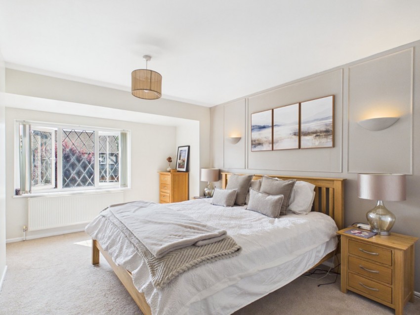 Images for Staines-upon-Thames, Surrey EAID:2640919782 BID:STA