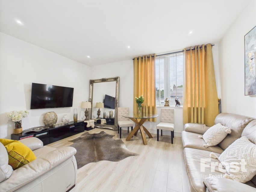 Images for Staines-upon-Thames, Surrey EAID:2640919782 BID:STA