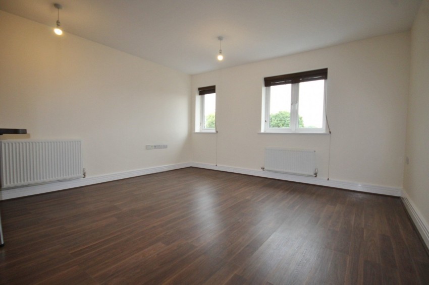 Images for Staines-upon-Thames, Surrey EAID:2640919782 BID:STA