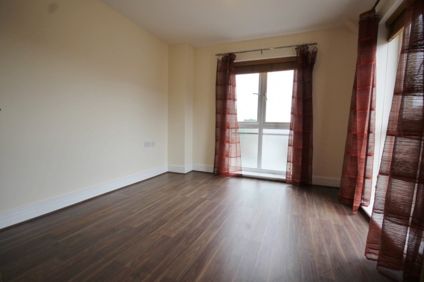 Images for Staines-upon-Thames, Surrey EAID:2640919782 BID:STA