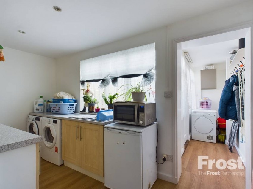 Images for Wraysbury, Berkshire EAID:2640919782 BID:WRA