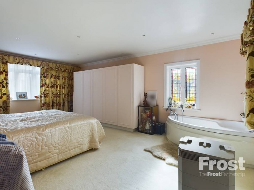 Images for Wraysbury, Berkshire EAID:2640919782 BID:WRA