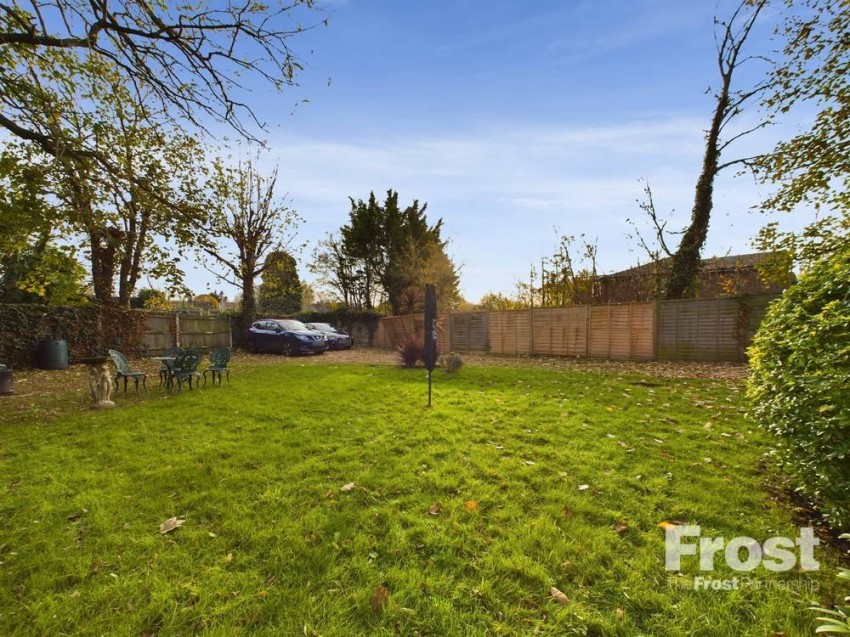 Images for Staines-upon-Thames, Surrey EAID:2640919782 BID:STA