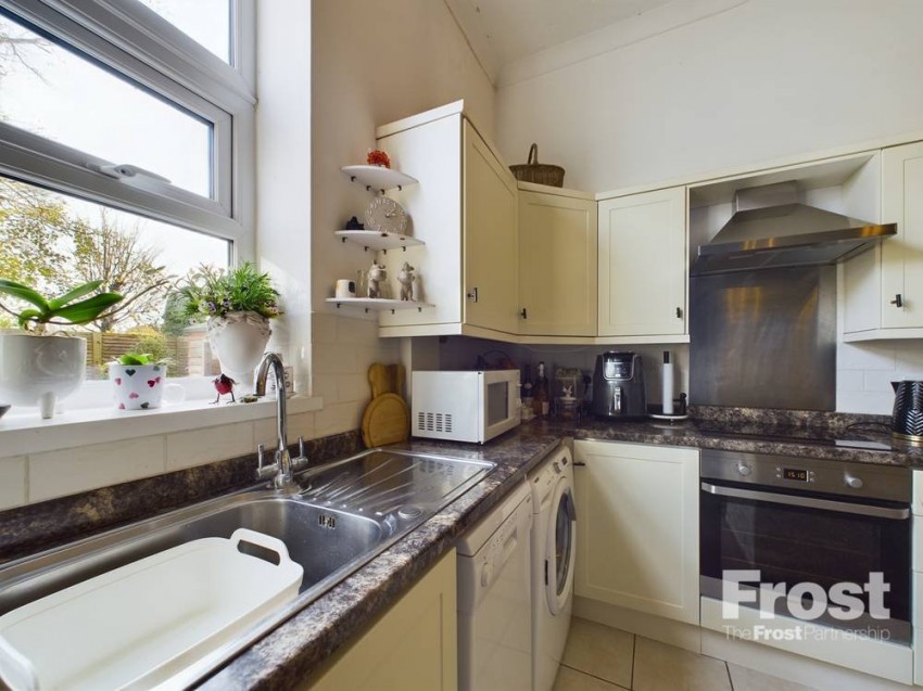 Images for Staines-upon-Thames, Surrey EAID:2640919782 BID:STA