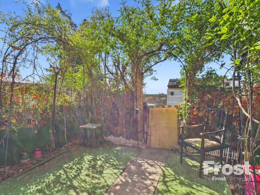 Images for Staines-upon-Thames, Surrey EAID:2640919782 BID:STA
