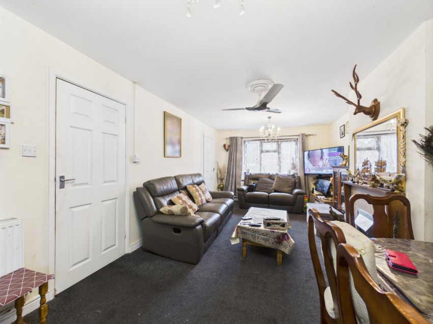 Images for Ashford, Surrey EAID:2640919782 BID:ASH