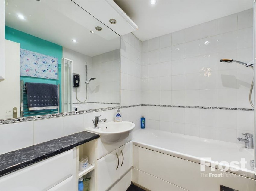 Images for Sidney Road, Staines-upon-Thames, Surrey EAID:2640919782 BID:STA