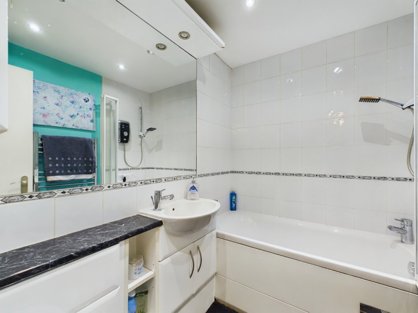 Images for Sidney Road, Staines-upon-Thames, Surrey EAID:2640919782 BID:STA
