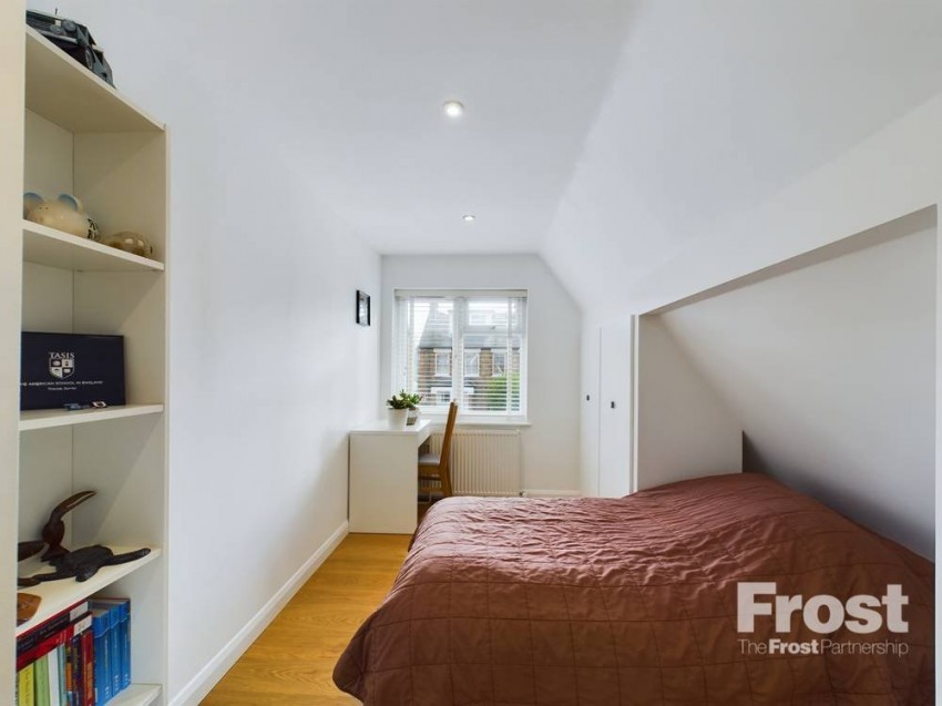 Images for Staines-upon-Thames, Surrey EAID:2640919782 BID:STA