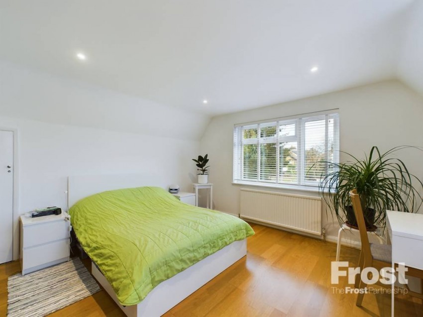 Images for Staines-upon-Thames, Surrey EAID:2640919782 BID:STA