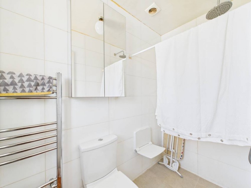 Images for Staines-upon-Thames, Surrey EAID:2640919782 BID:STA