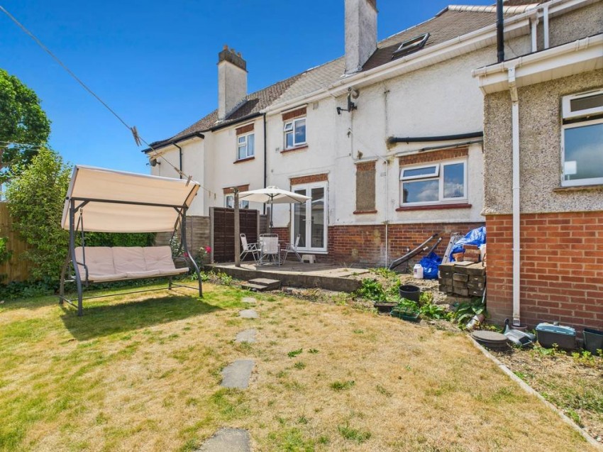 Images for Staines-upon-Thames, Surrey EAID:2640919782 BID:STA