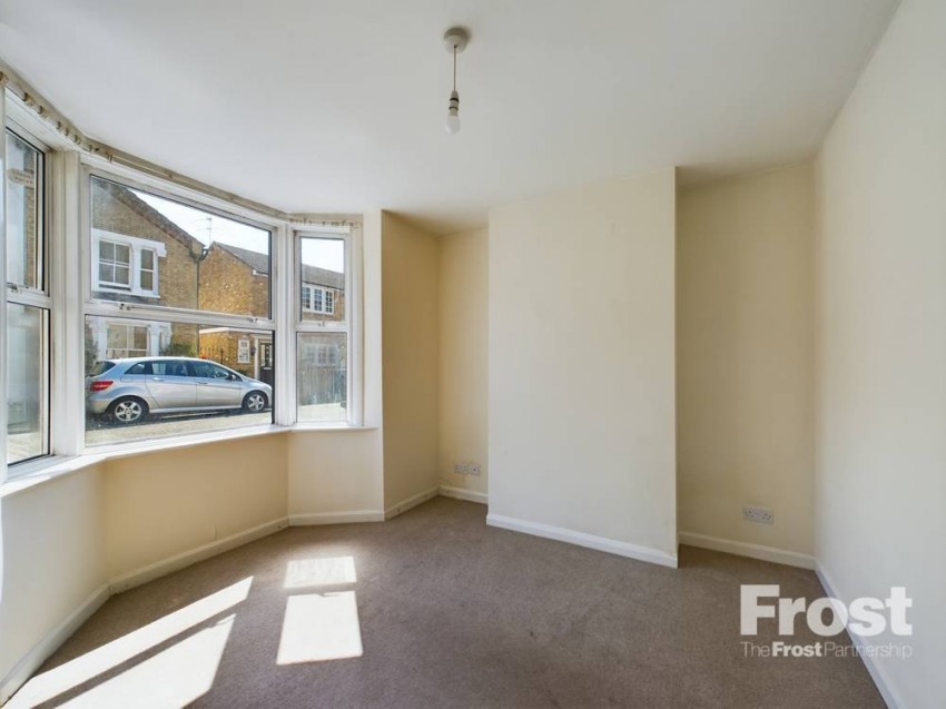 Images for Staines-upon-Thames, Surrey EAID:2640919782 BID:STA