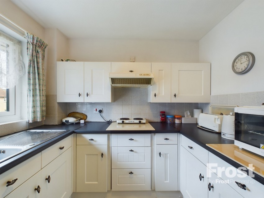 Images for Staines-upon-Thames, Surrey EAID:2640919782 BID:STA