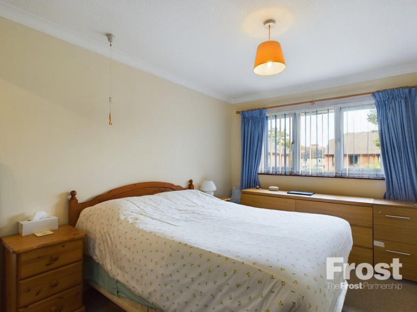 Images for Staines-upon-Thames, Surrey EAID:2640919782 BID:STA