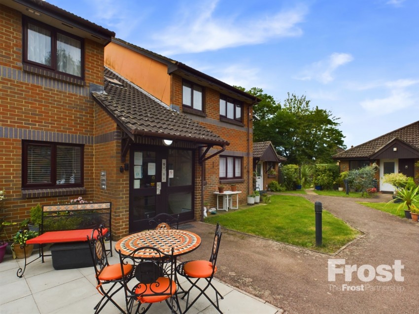 Images for Staines-upon-Thames, Surrey EAID:2640919782 BID:STA