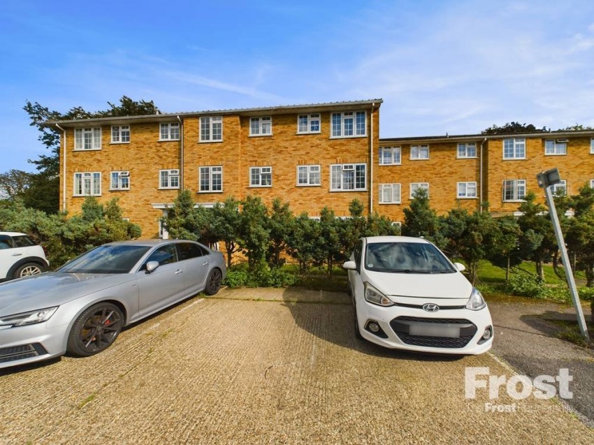 Images for Staines-upon-Thames, Surrey EAID:2640919782 BID:STA