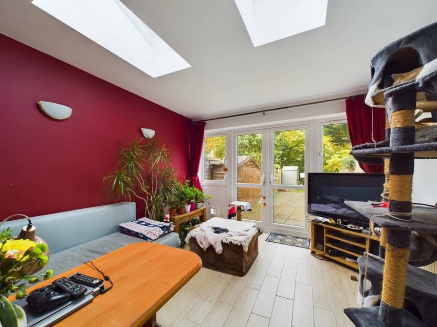 Images for Staines-upon-Thames, Surrey EAID:2640919782 BID:STA