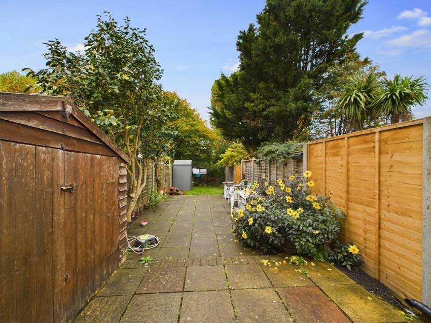 Images for Staines-upon-Thames, Surrey EAID:2640919782 BID:STA