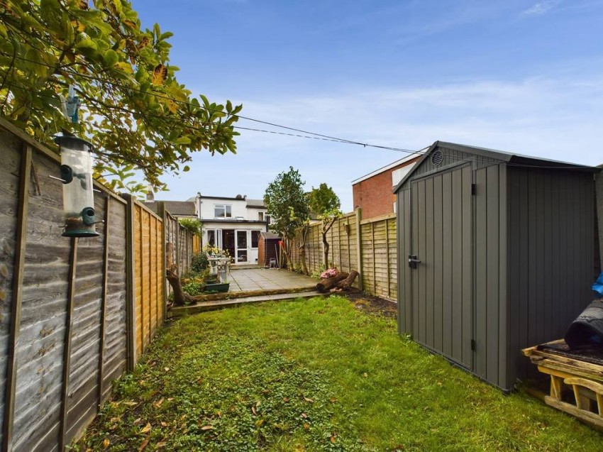 Images for Staines-upon-Thames, Surrey EAID:2640919782 BID:STA