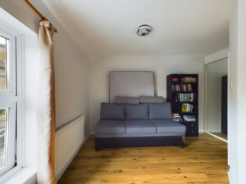 Images for Staines-upon-Thames, Surrey EAID:2640919782 BID:STA