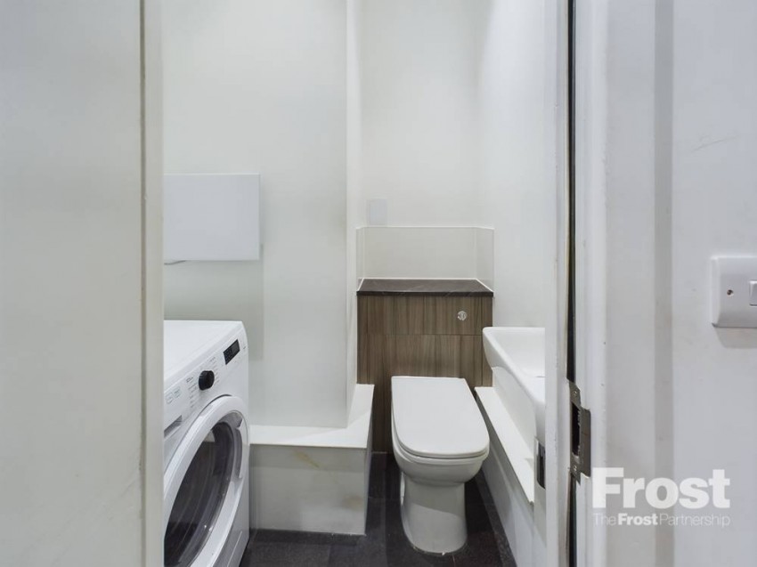 Images for Staines-upon-Thames, Surrey EAID:2640919782 BID:STA