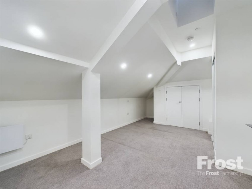 Images for Staines-upon-Thames, Surrey EAID:2640919782 BID:STA