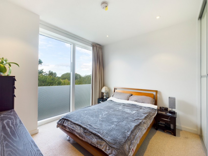 Images for Staines-upon-Thames, Surrey EAID:2640919782 BID:STA