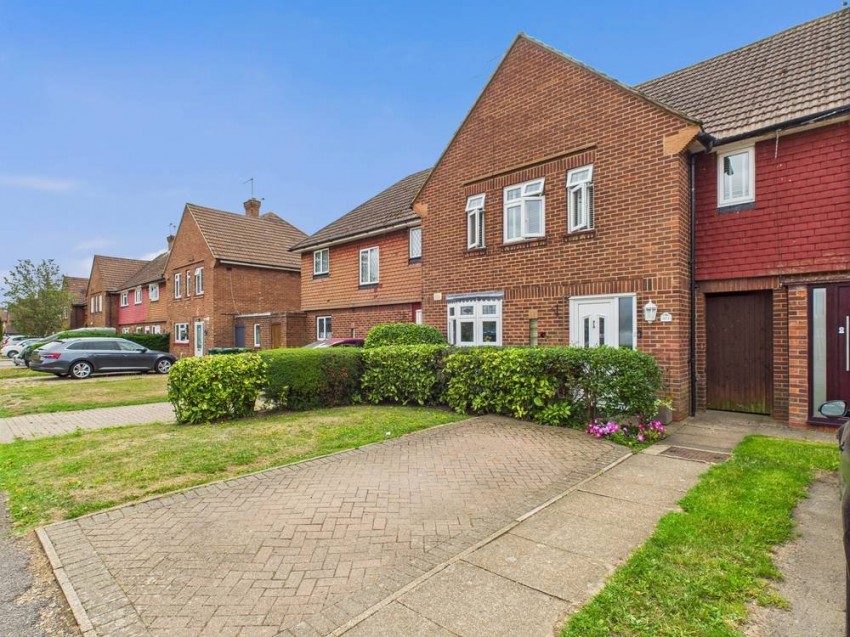 Images for Staines-upon-Thames, Surrey EAID:2640919782 BID:STA