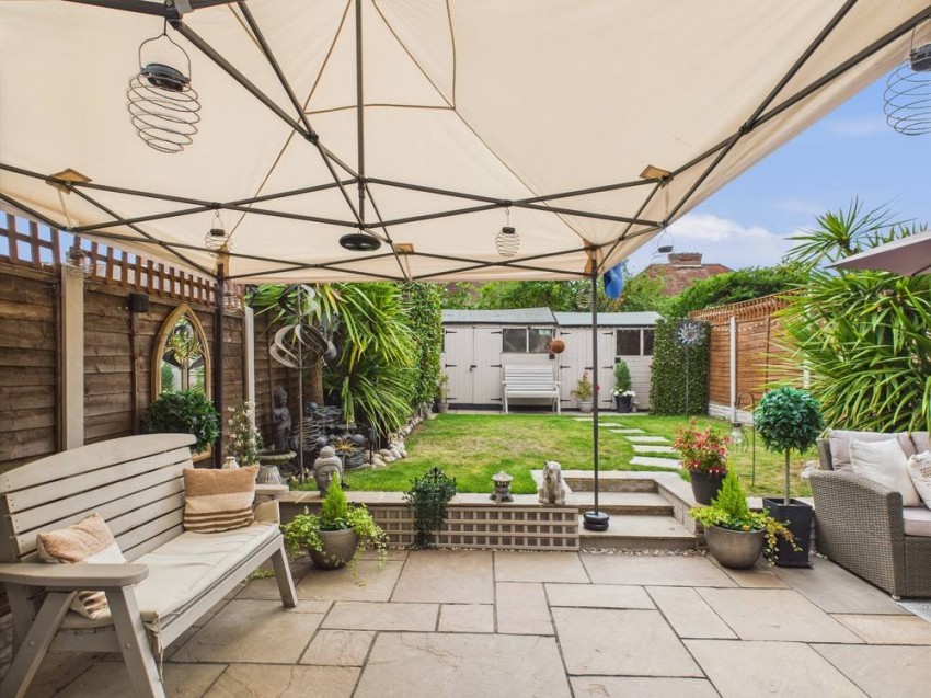 Images for Staines-upon-Thames, Surrey EAID:2640919782 BID:STA