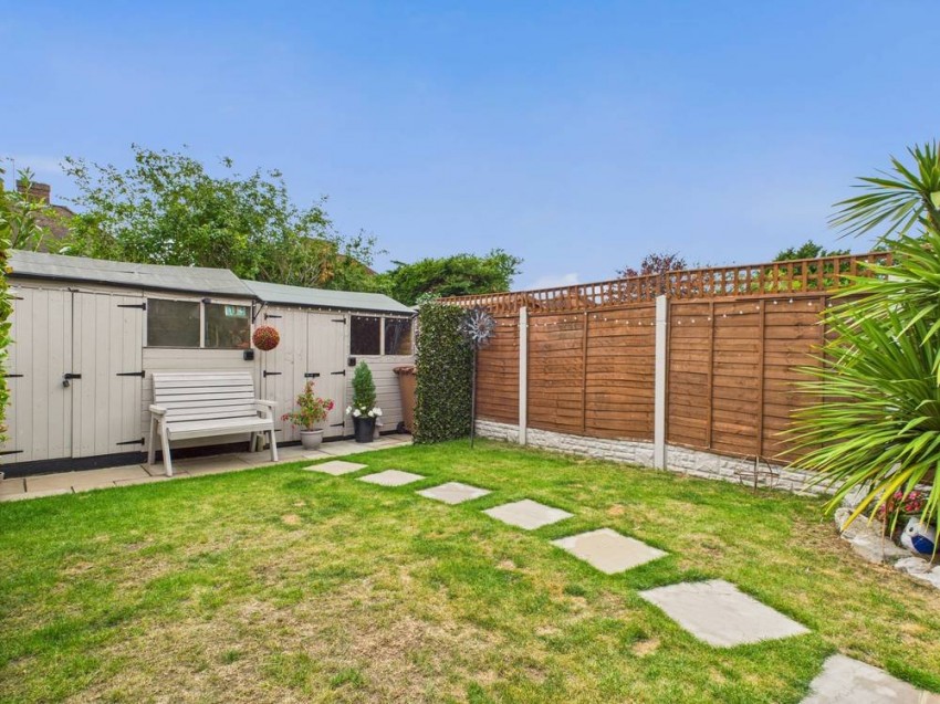 Images for Staines-upon-Thames, Surrey EAID:2640919782 BID:STA