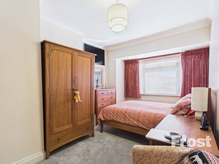 Images for Staines-upon-Thames, Surrey EAID:2640919782 BID:STA