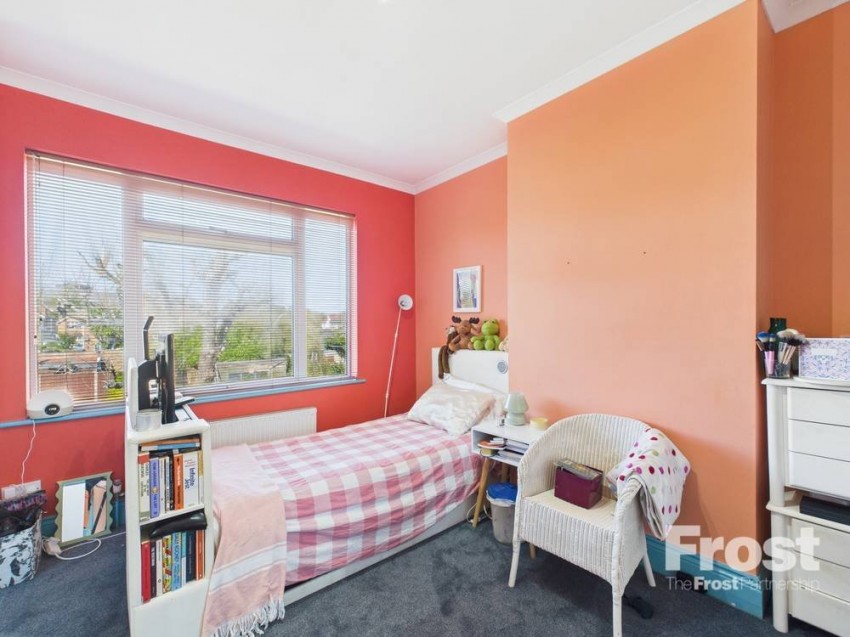 Images for Staines-upon-Thames, Surrey EAID:2640919782 BID:STA