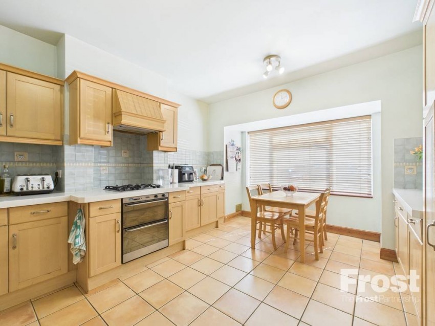 Images for Staines-upon-Thames, Surrey EAID:2640919782 BID:STA