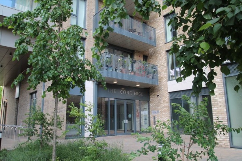 Images for Staines-upon-Thames, Surrey EAID:2640919782 BID:STA