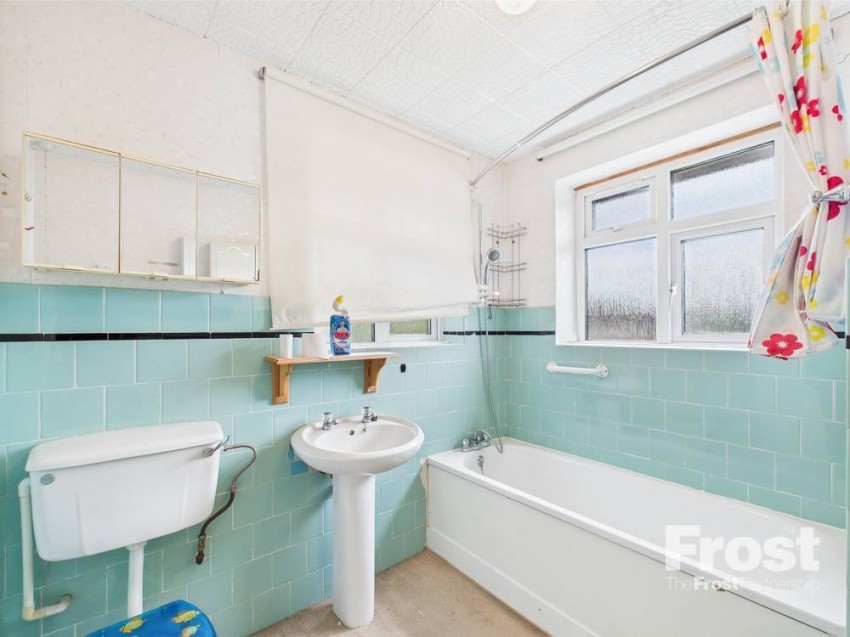 Images for Staines-upon-Thames, Surrey EAID:2640919782 BID:STA