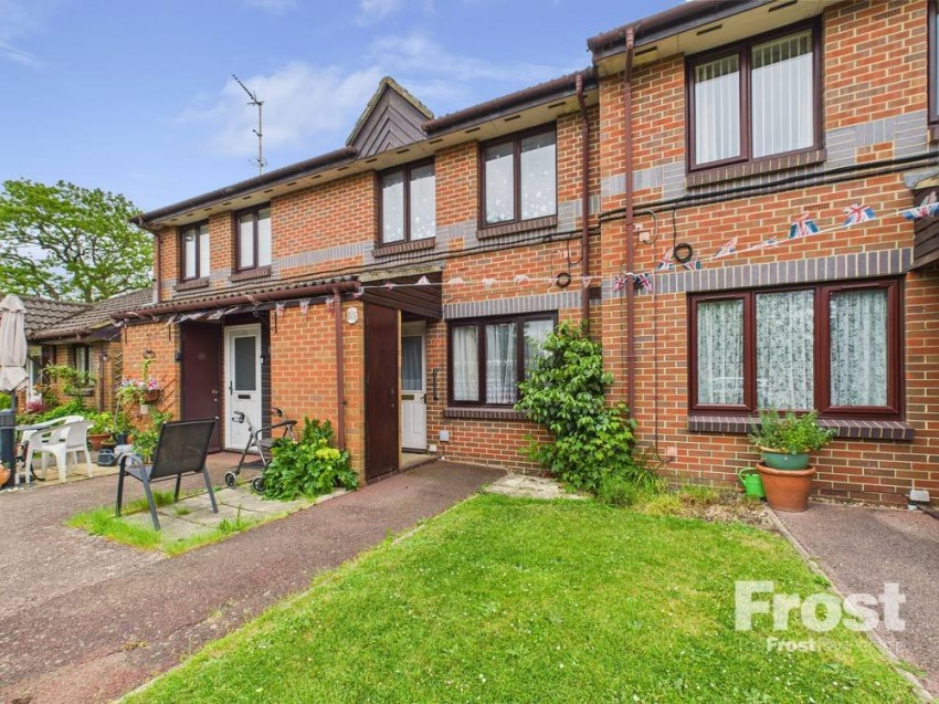 Images for Staines-upon-Thames, Surrey EAID:2640919782 BID:STA