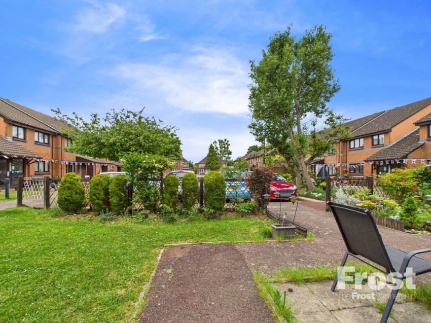 Images for Staines-upon-Thames, Surrey EAID:2640919782 BID:STA