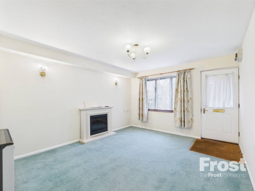 Images for Staines-upon-Thames, Surrey EAID:2640919782 BID:STA