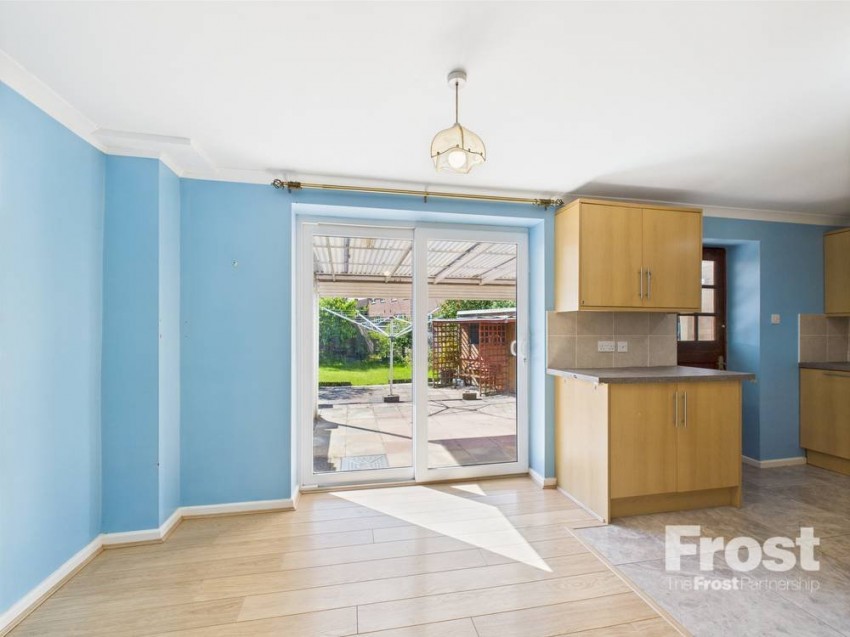 Images for Staines-upon-Thames, Surrey EAID:2640919782 BID:STA