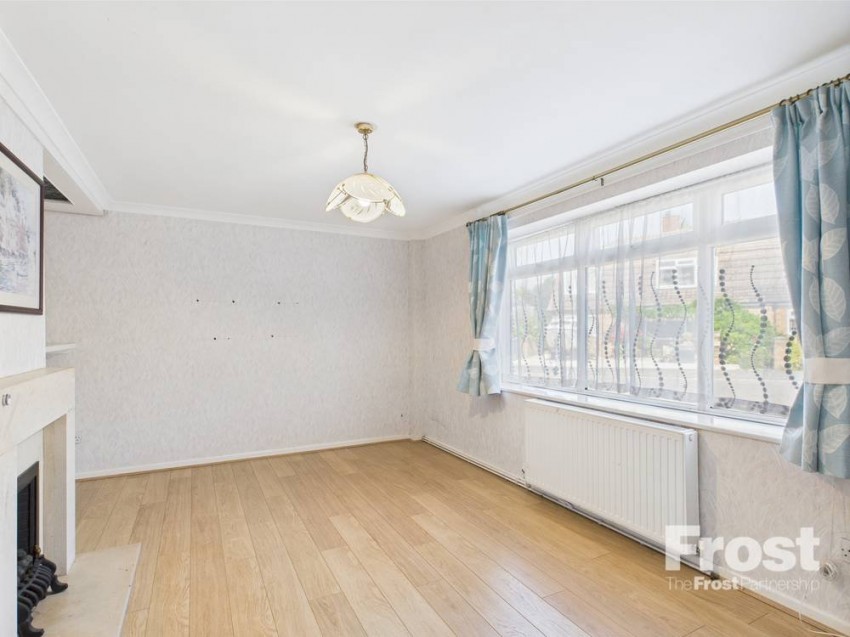 Images for Staines-upon-Thames, Surrey EAID:2640919782 BID:STA