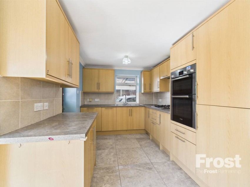Images for Staines-upon-Thames, Surrey EAID:2640919782 BID:STA