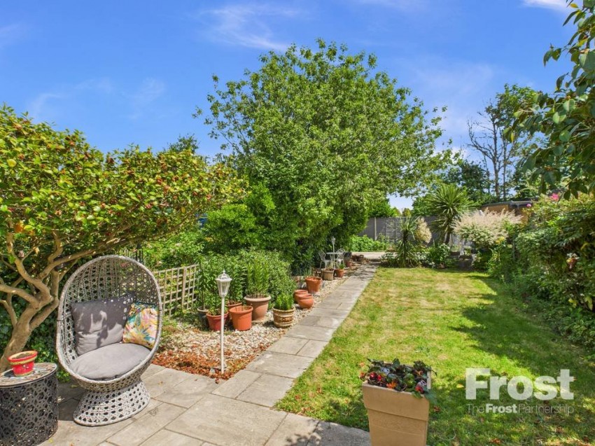 Images for Staines-upon-Thames, Surrey EAID:2640919782 BID:STA