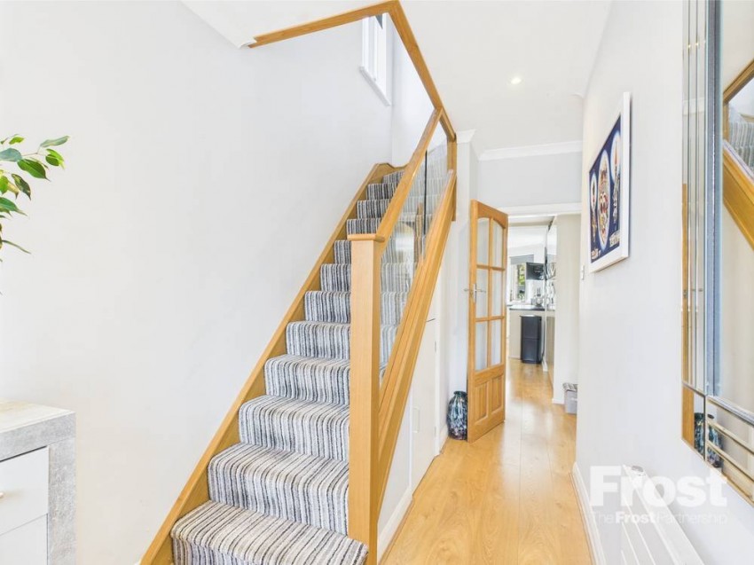 Images for Staines-upon-Thames, Surrey EAID:2640919782 BID:STA