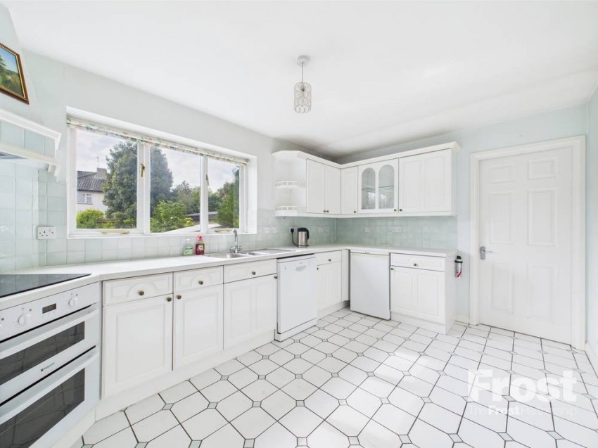 Images for Staines-upon-Thames, Surrey EAID:2640919782 BID:STA