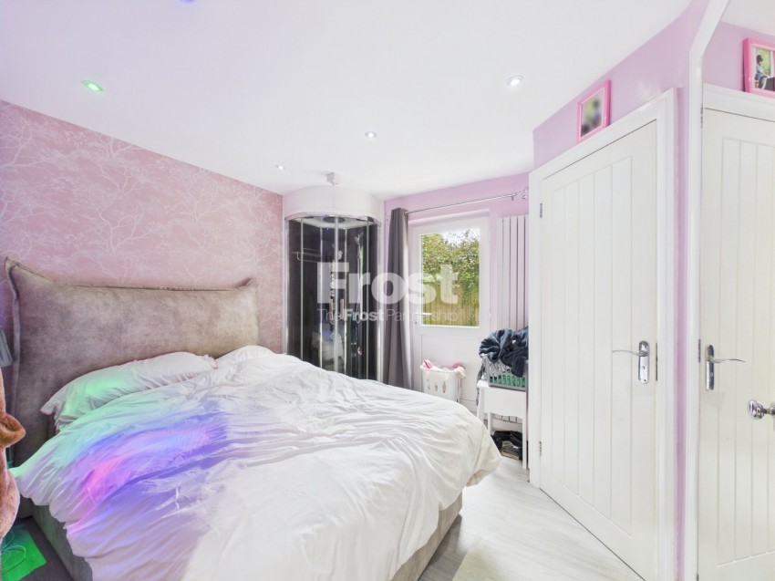 Images for Stanwell, Staines-upon-Thames, Surrey EAID:2640919782 BID:ASH