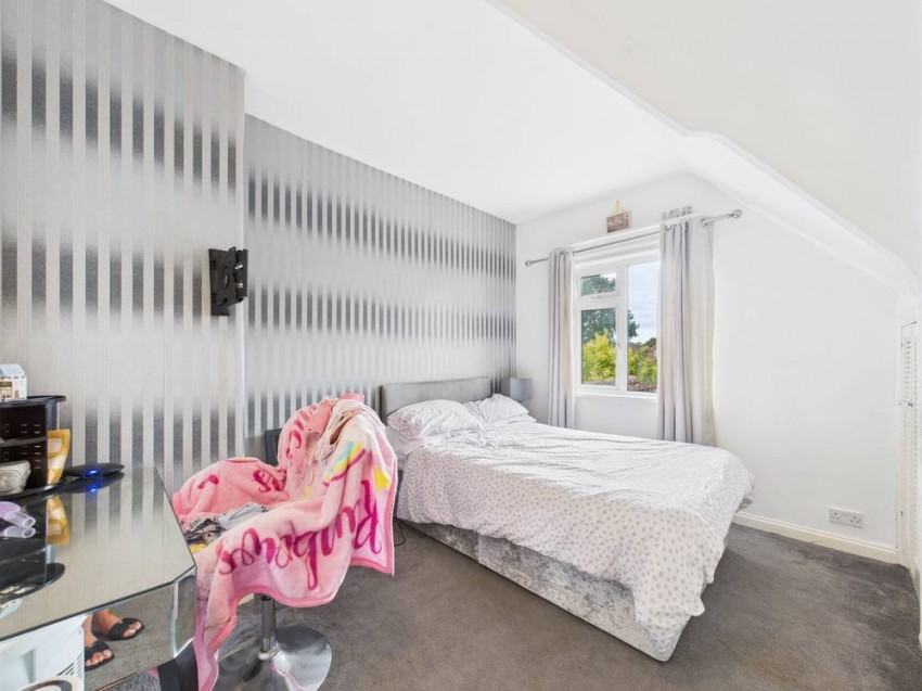 Images for Stanwell, Staines-upon-Thames, Surrey EAID:2640919782 BID:ASH
