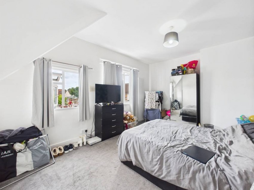 Images for Stanwell, Staines-upon-Thames, Surrey EAID:2640919782 BID:ASH